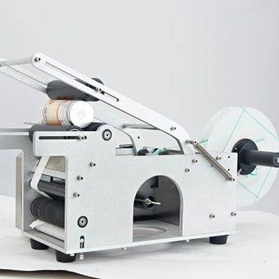 Máquina de rotulagem digital de garrafas redondas de plástico