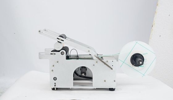 Máquina de rotulagem digital de garrafas redondas de plástico