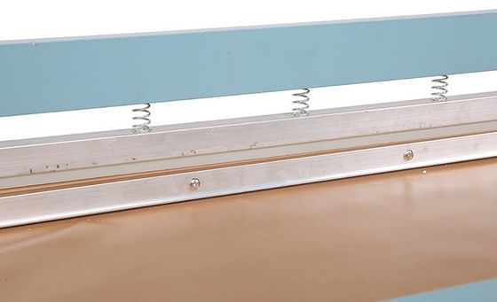 Máquina de vedação de sacos de plástico pneumáticos movidos a gás para sacos de 60cm 80cm