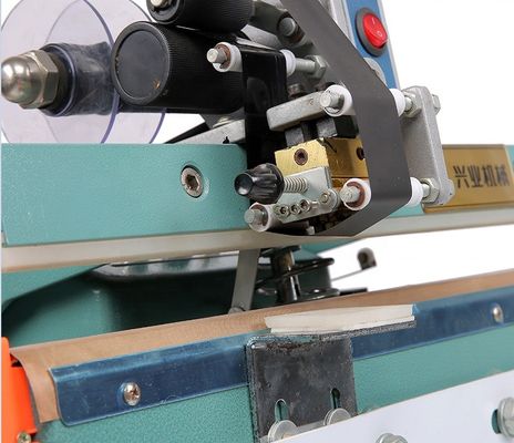 Material de embalagem Máquina de vedação de pedal de pé de plástico PFS-450*1 para batas médicas