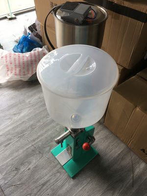 DUOQI A-03 Máquina de enchimento manual para embalagens de óleo de creme de suco, pasta e madeira líquida